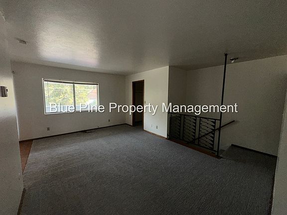 2nd image of 272 Pine St