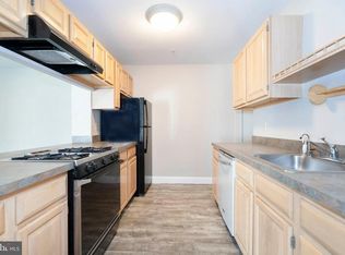 600 Waters Edge Dr, Newark, DE 19702