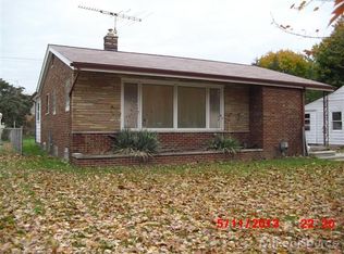 15635 Semrau Ave, Eastpointe, MI 48021
