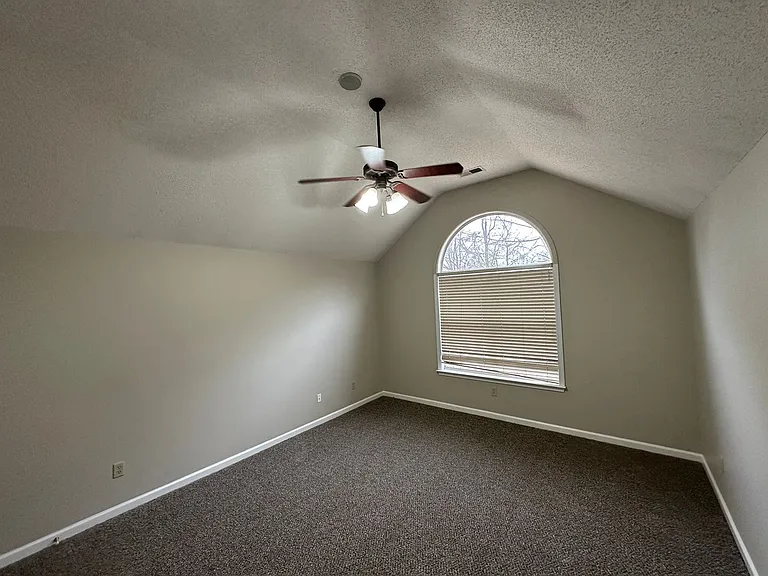 10144 Lynham Dr — Photo 8