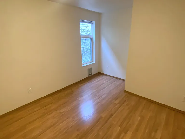 1761 NW 61st St #4 — Photo 12