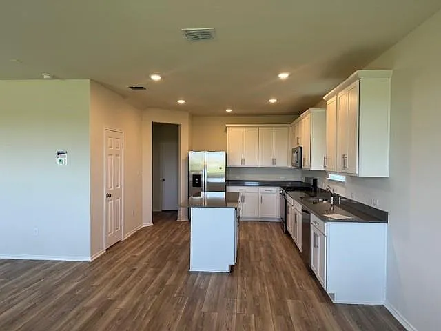 639 Papaya Dr — Photo 14
