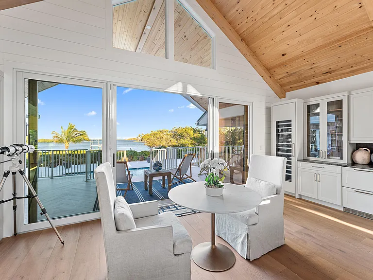 116 S Sewalls Point Rd — Photo 14