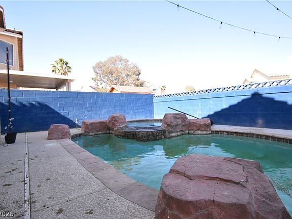 4th image of 5016 Camino Del Santo Pkwy
