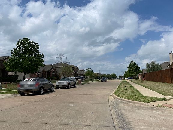 4th image of 7715 Black Willow Ln