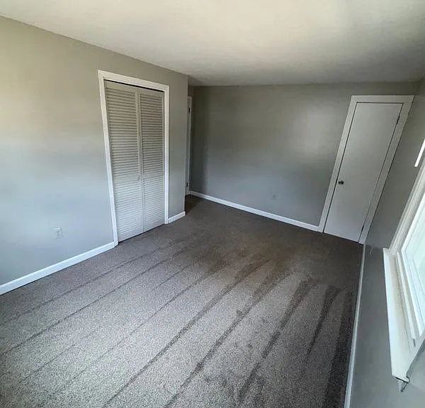 45 N Lake Ave — Photo 7