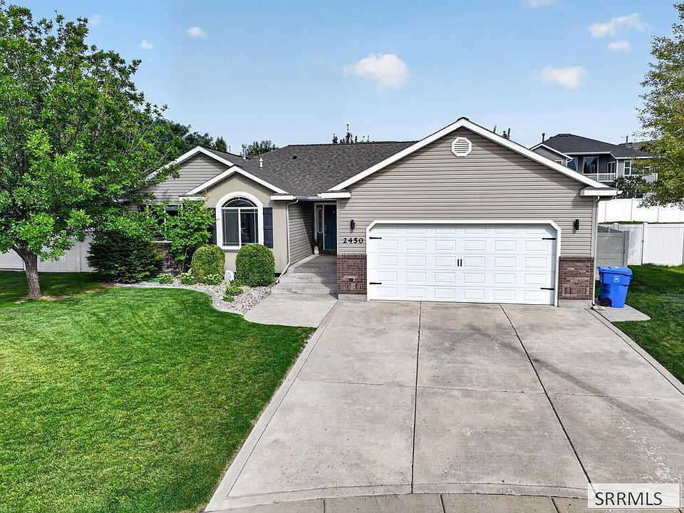 1st image of 2450 Skylar Pl