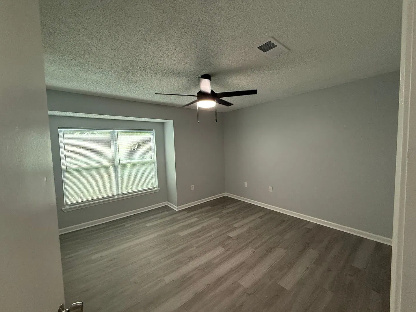 DM 8225 Ned Ave — Photo 3