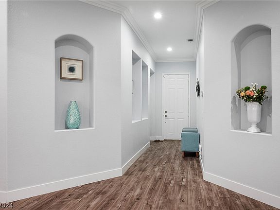 4th image of 10280 Dupage Ave