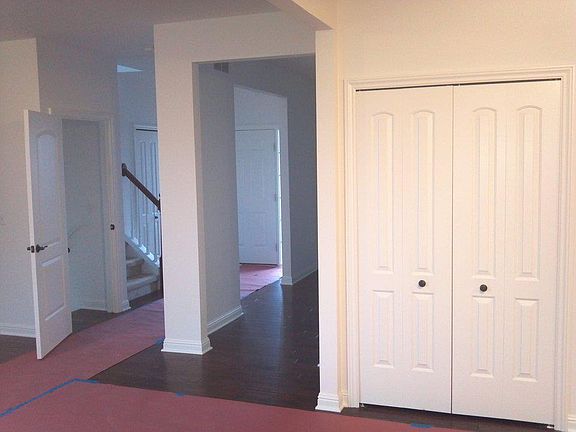3rd image of 53870 Springwood Dr