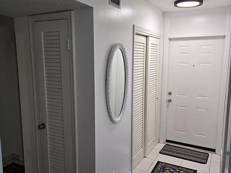 609 NE 14th Ave #404 — Photo 7