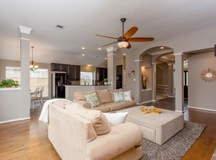 1138 Oak Glen Ln, Sugar Land, TX 77479