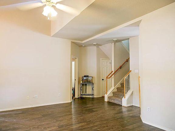 2nd image of 1016 Berry Bend Path