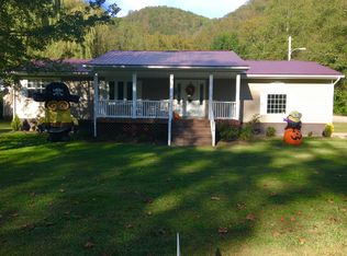 17 Susan Dr, Seth, WV 25181