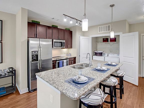 3rd image of 1000 Artessa Cir #6311