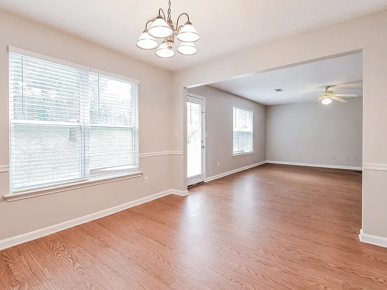 3038 Summer Breeze Dr — Photo 7