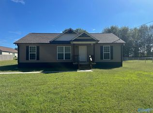 47 Ogle Rd, Guntersville, AL 35976