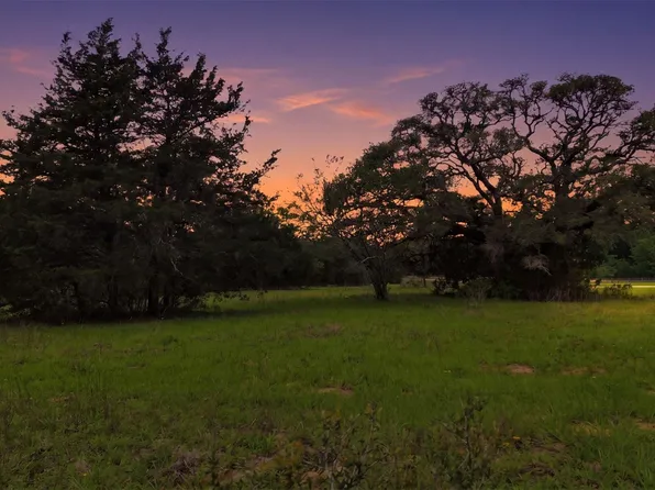 1165 County Road 213, Weimar, TX 78962