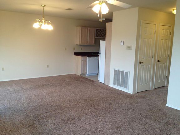 2nd image of 3109 W 2nd Ct APT A