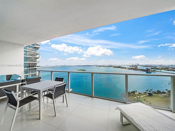 5th image of 2020 N Bayshore Dr APT 2907