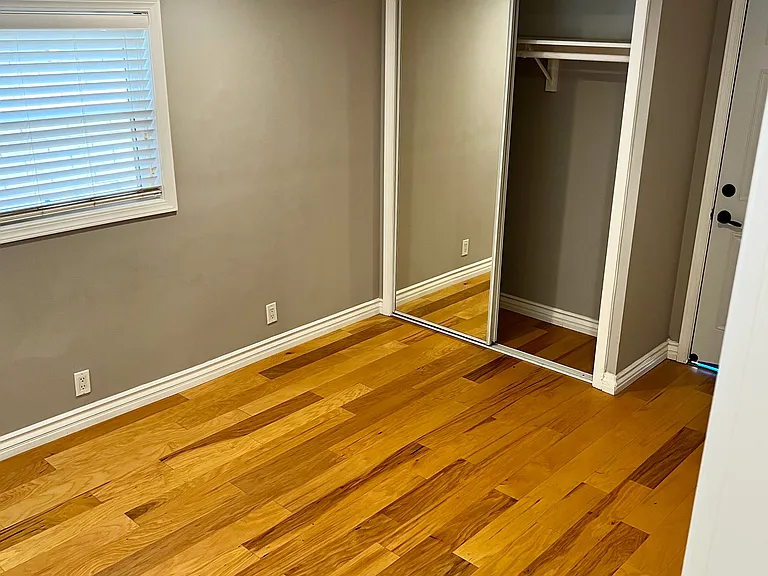 7019 Jamieson Ave — Photo 15