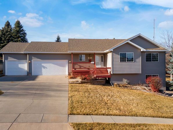 4048 Valley West Dr, Rapid City, SD 57702