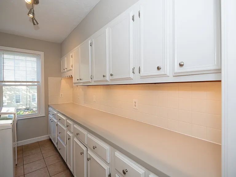 225 Ingleside Ave #2 — Photo 11