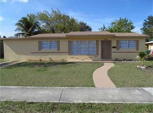 1445 NW 193rd Ter, Miami Gardens, FL 33169