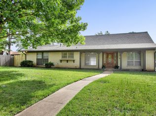 800 Glen Key St, Denison, TX 75020