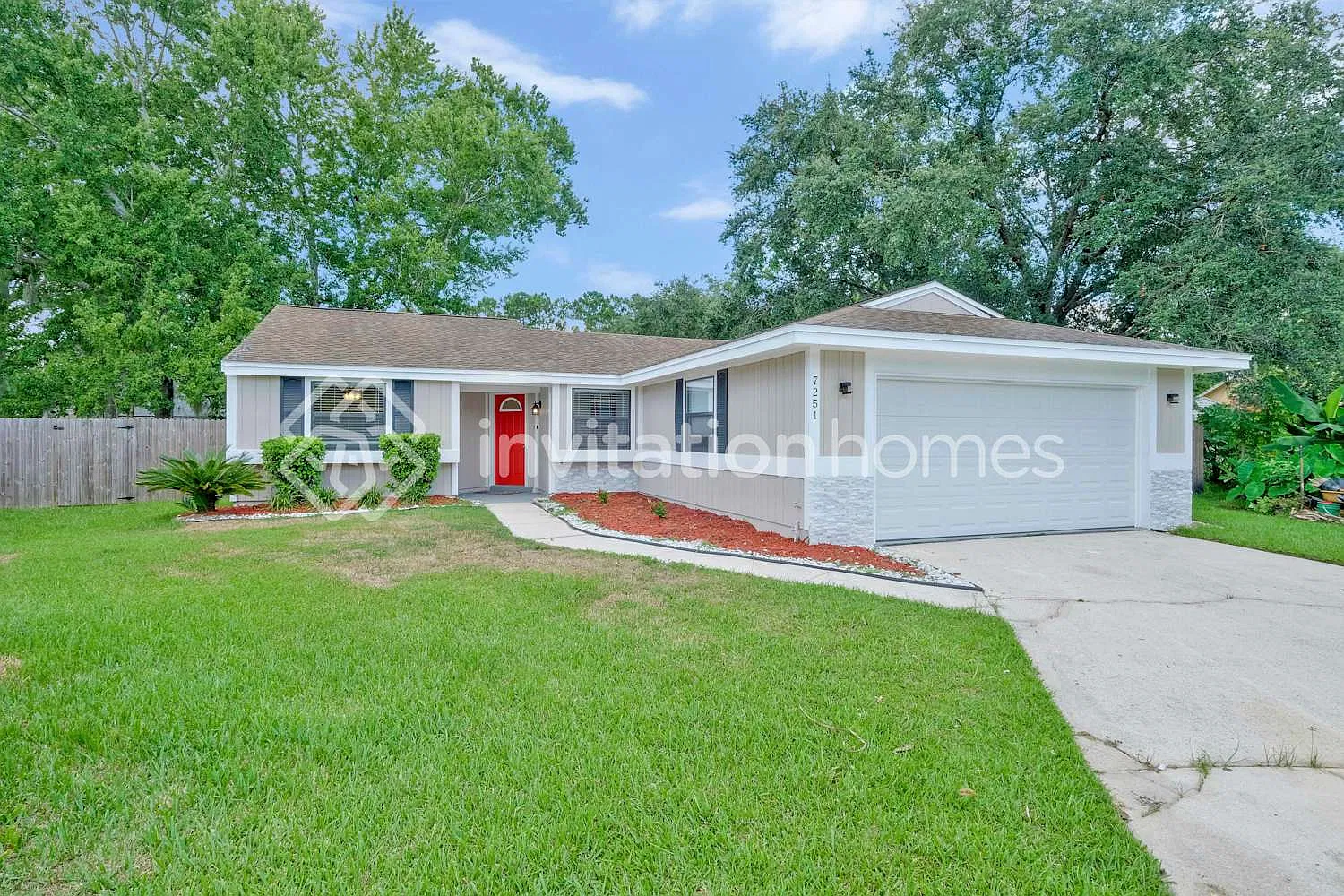7251 Eagles Perch Ct Jacksonville, FL 32244 — Photo 1