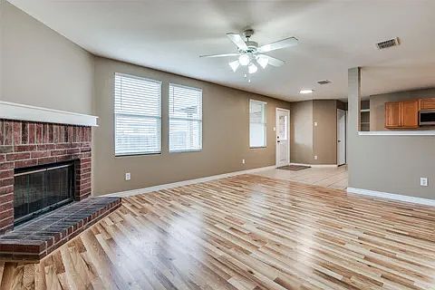 5th image of 1604 Pheasant Creek Dr