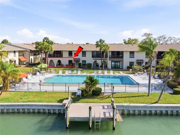 507 Plaza Seville Ct APT 13, Treasure Island, FL 33706