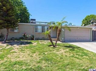 7853 Ranchito Ave, Panorama City, CA 91402