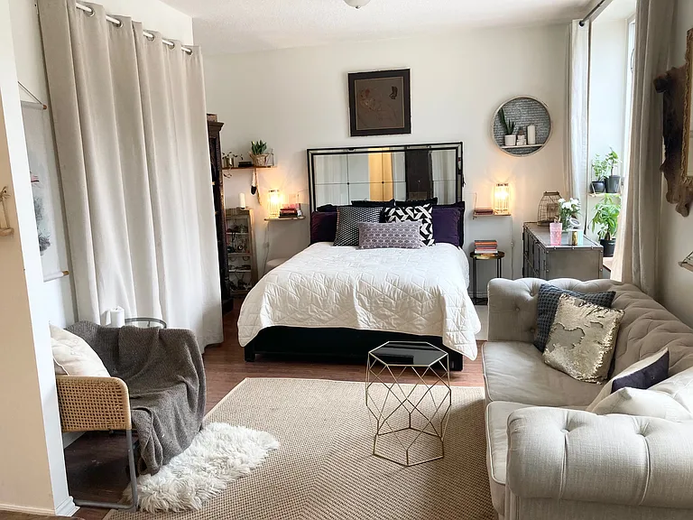 225 Gladstone Ave — Photo 85