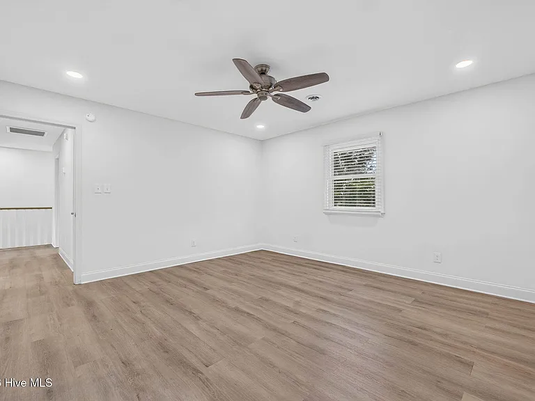 8305 Bald Eagle Ln — Photo 26