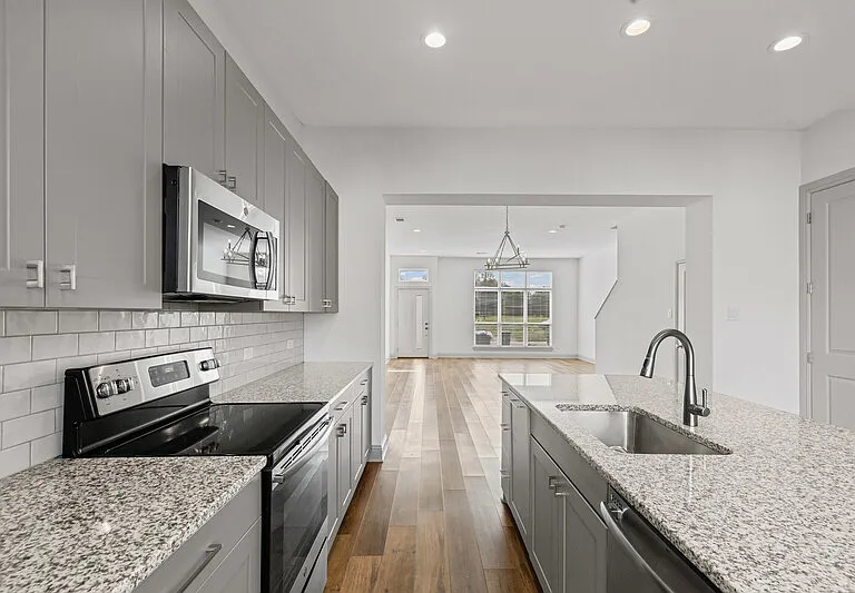 3136 Wayside Ave — Photo 5