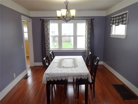 3rd image of 610 Magee Ave