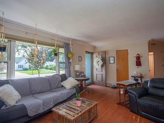 4th image of 1008 Luther Ave