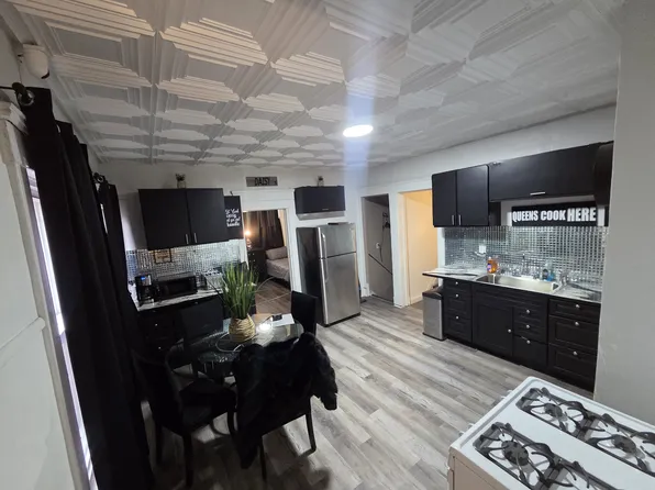 (undisclosed Address), East Cleveland, OH 44112