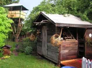 880 Oak St, Ashland, OR 97520