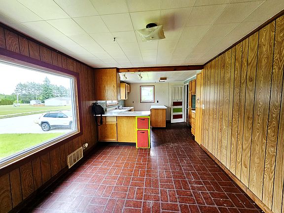5th image of 516/512 E Avenue C