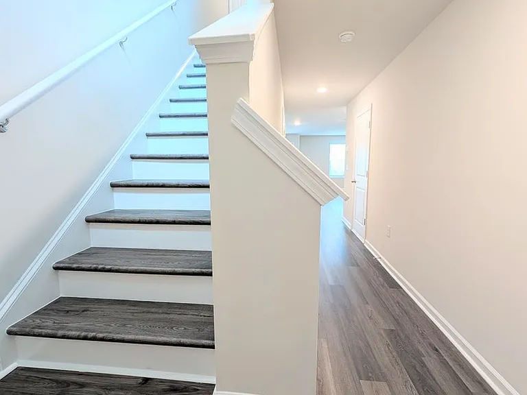 620 Golden Resin Rd — Photo 16