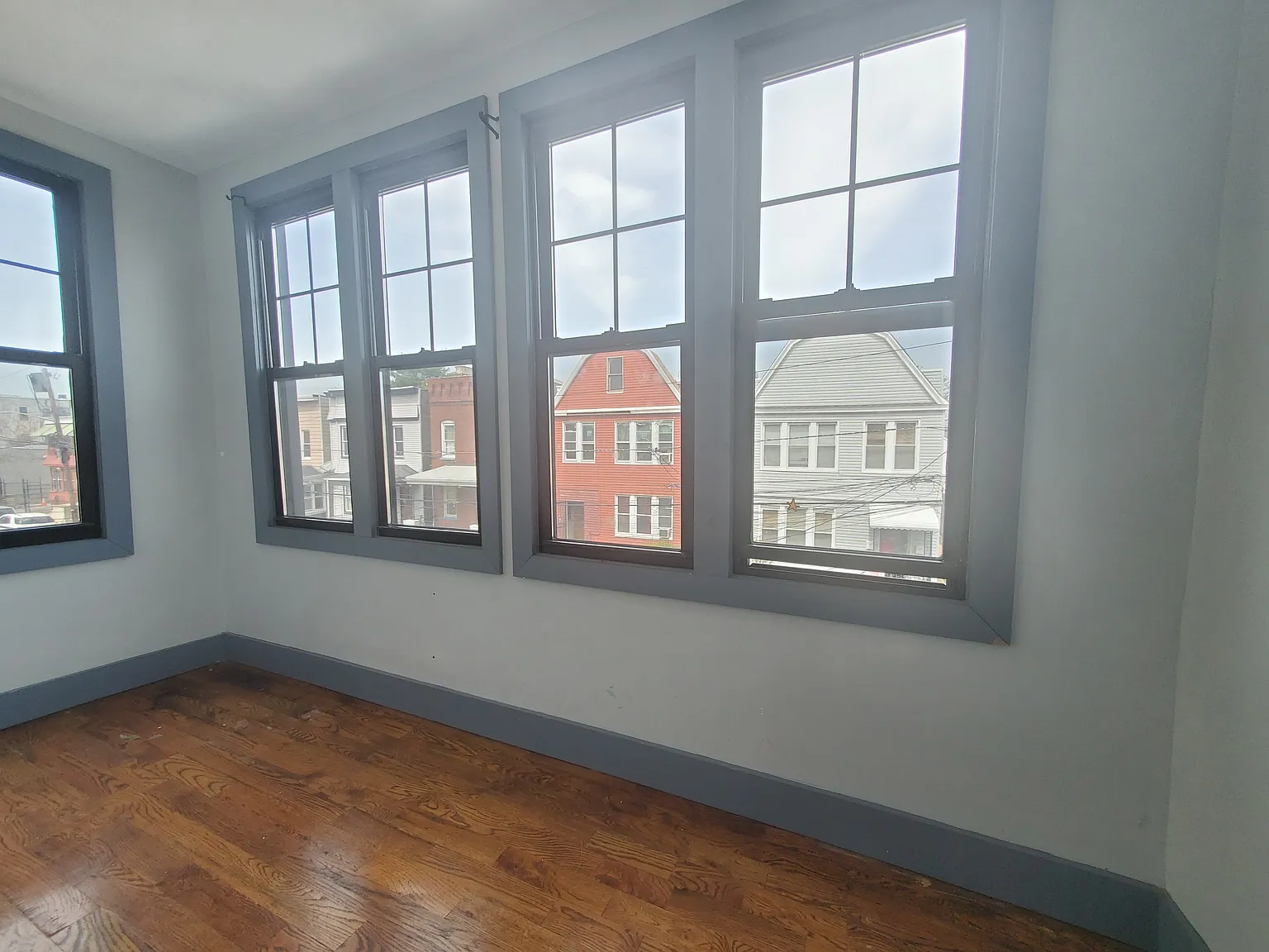 2 bed, 800 sqft, $1,895 — Photo 4