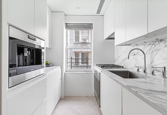 5th image of 49 W 12th St APT 4A