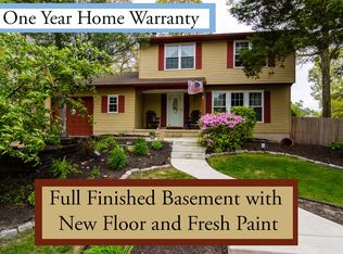 4 Pine Glen Ln, Sicklerville, NJ 08081
