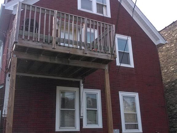 FRONT AND REAR LARGE OUTDOOR DECKS