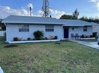 10184 Sleepy Brook Way, Boca Raton, FL 33428