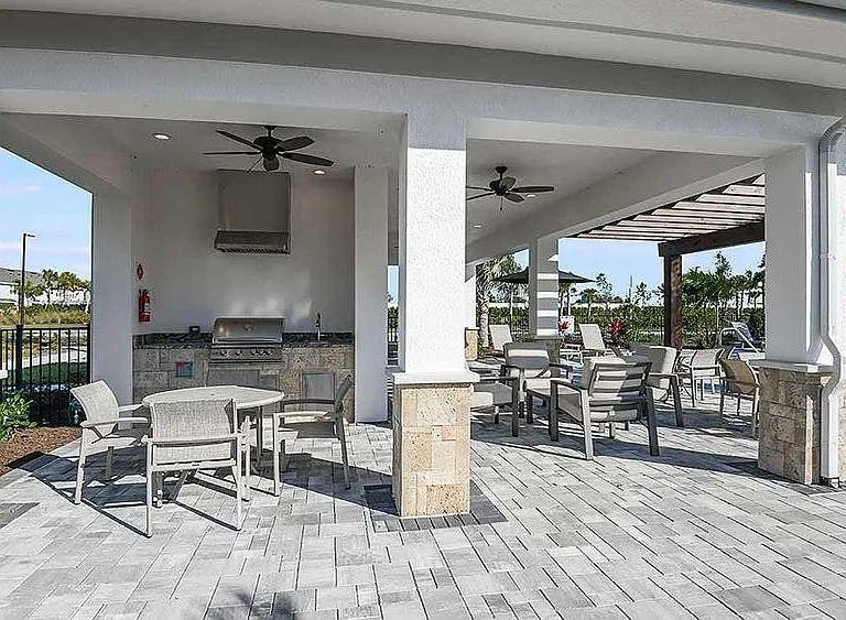 15013 Shady Palms Ln — Photo 29
