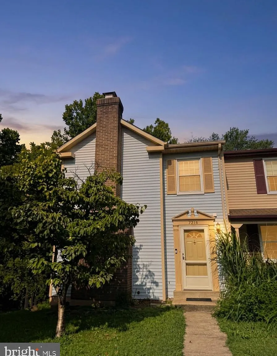 3 bed, 3.5 bath, 1696 sqft, $3,100 — Photo 1