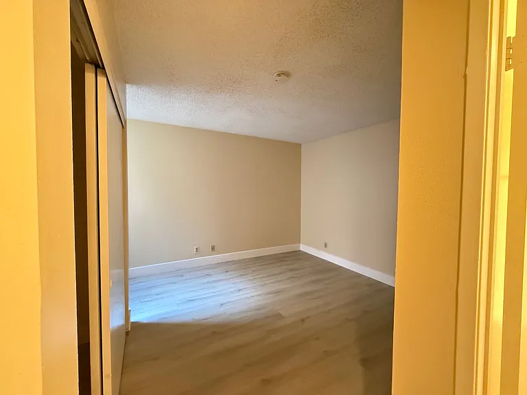 807Bunk — Photo 17